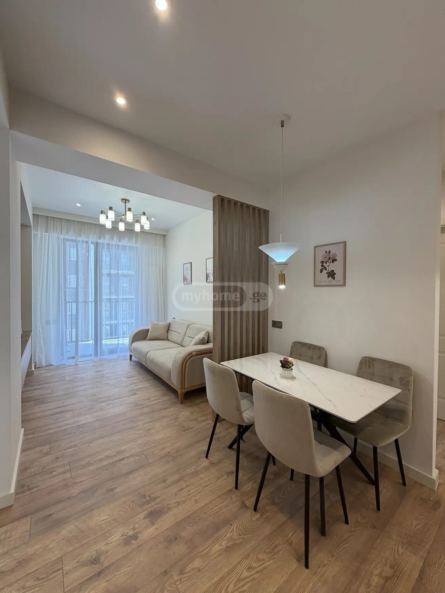 გიორგი ბრწყინვალეს ქ. 50 - 4 rooms