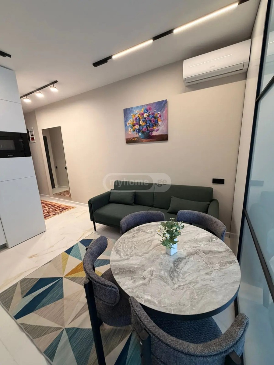 ანგისის 3 ჩიხი 10 - 2 rooms