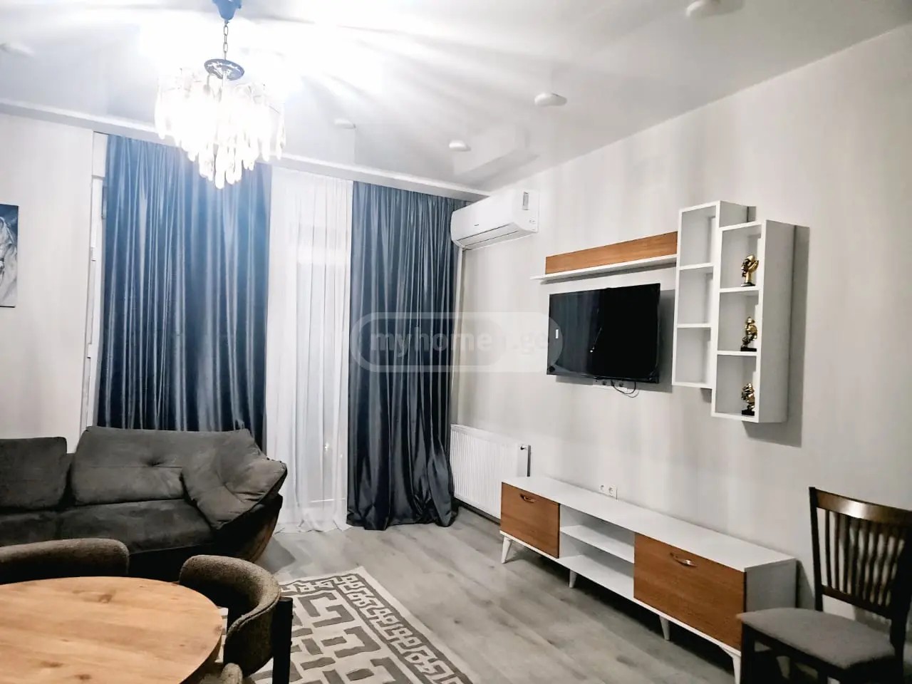 ანგისის ქ. 41 - 3 rooms