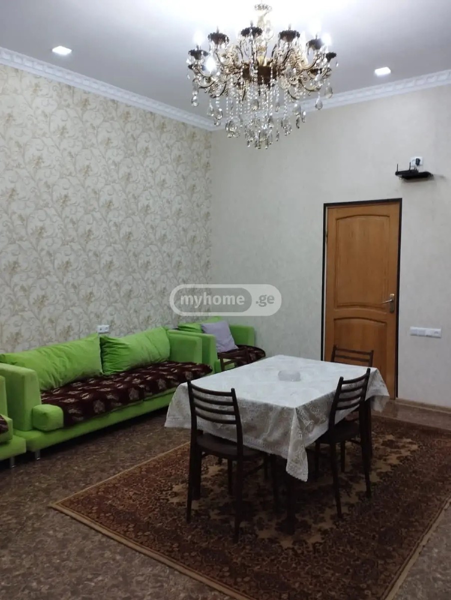 აღმაშენებელი დ. გამზირი  - 3 rooms