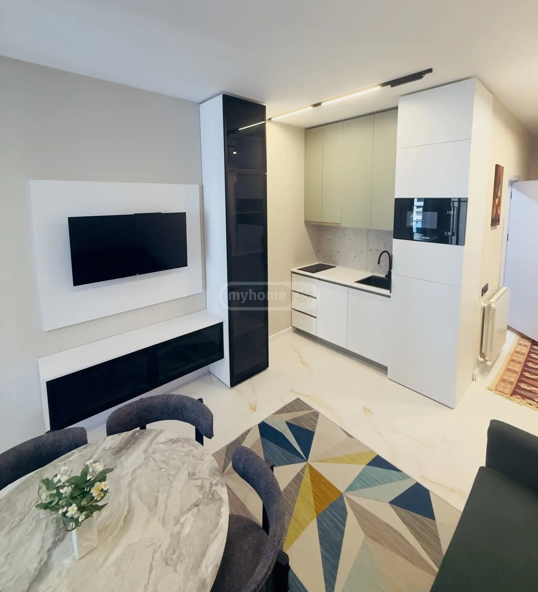 ანგისის 3 ჩიხი 10 - 2 rooms