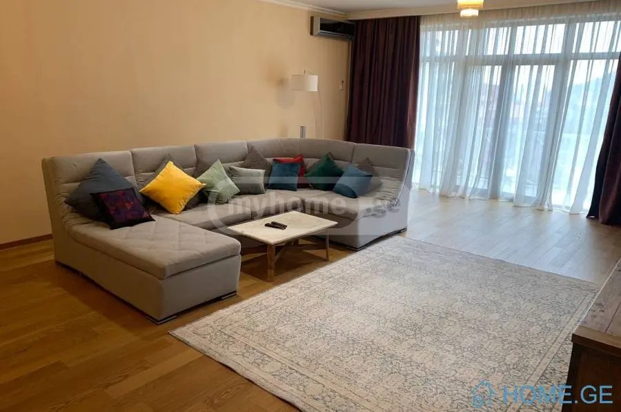 ჟვანია ნ. ქ. 28 - 4 rooms
