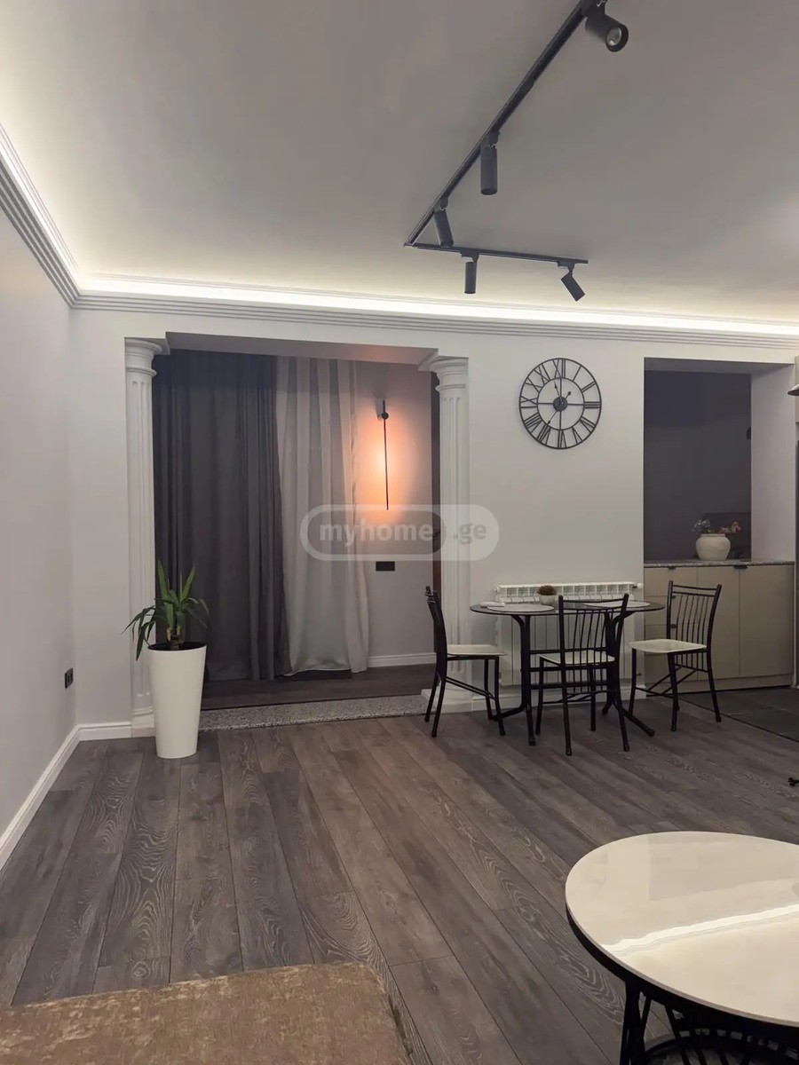 ლორია პ. ქ.  - 2 rooms