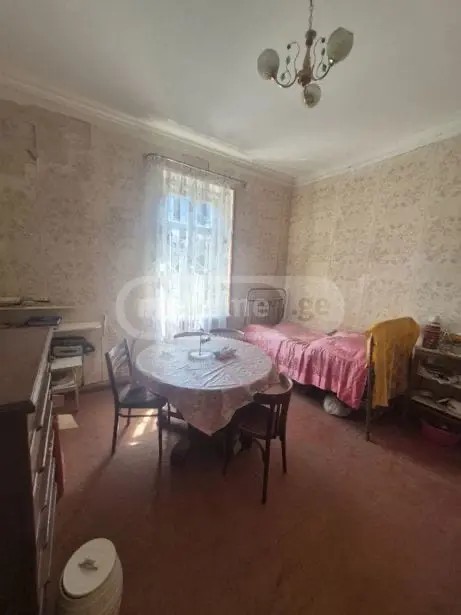 აღმაშენებლის გამზ.  - 3 rooms