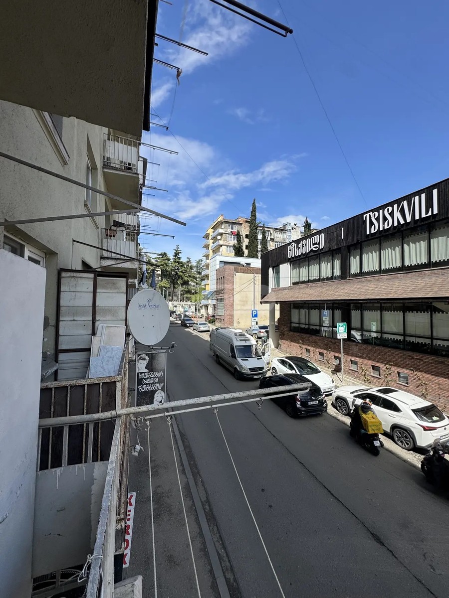 ყაზბეგის გამზ. 29 - 1 rooms