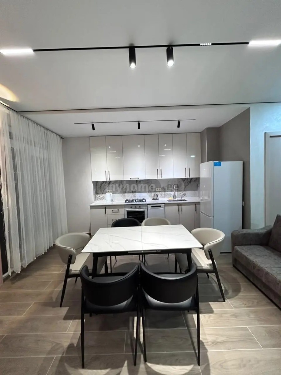 ანგისის ქ. 41 - 3 rooms