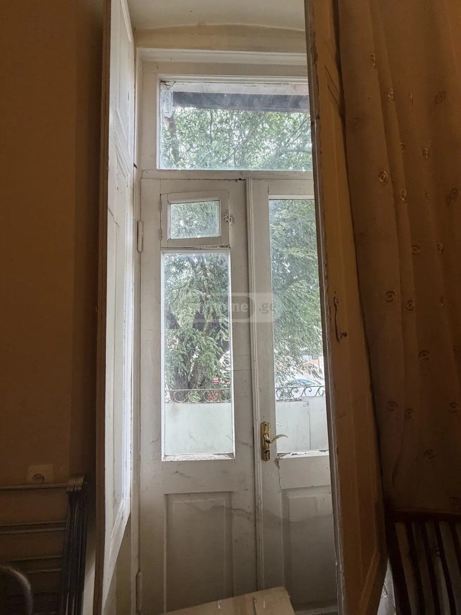 თევდორე მღვდლის ქ.   - 1 rooms
