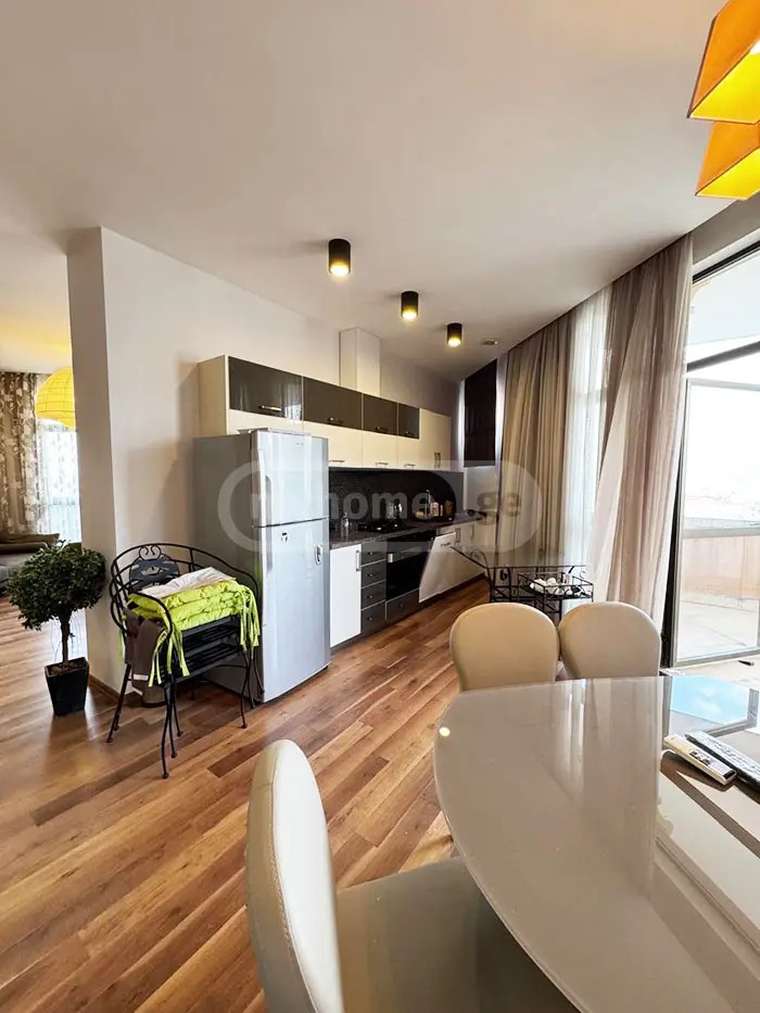 რუსთაველის ქ. 15 - 4 rooms