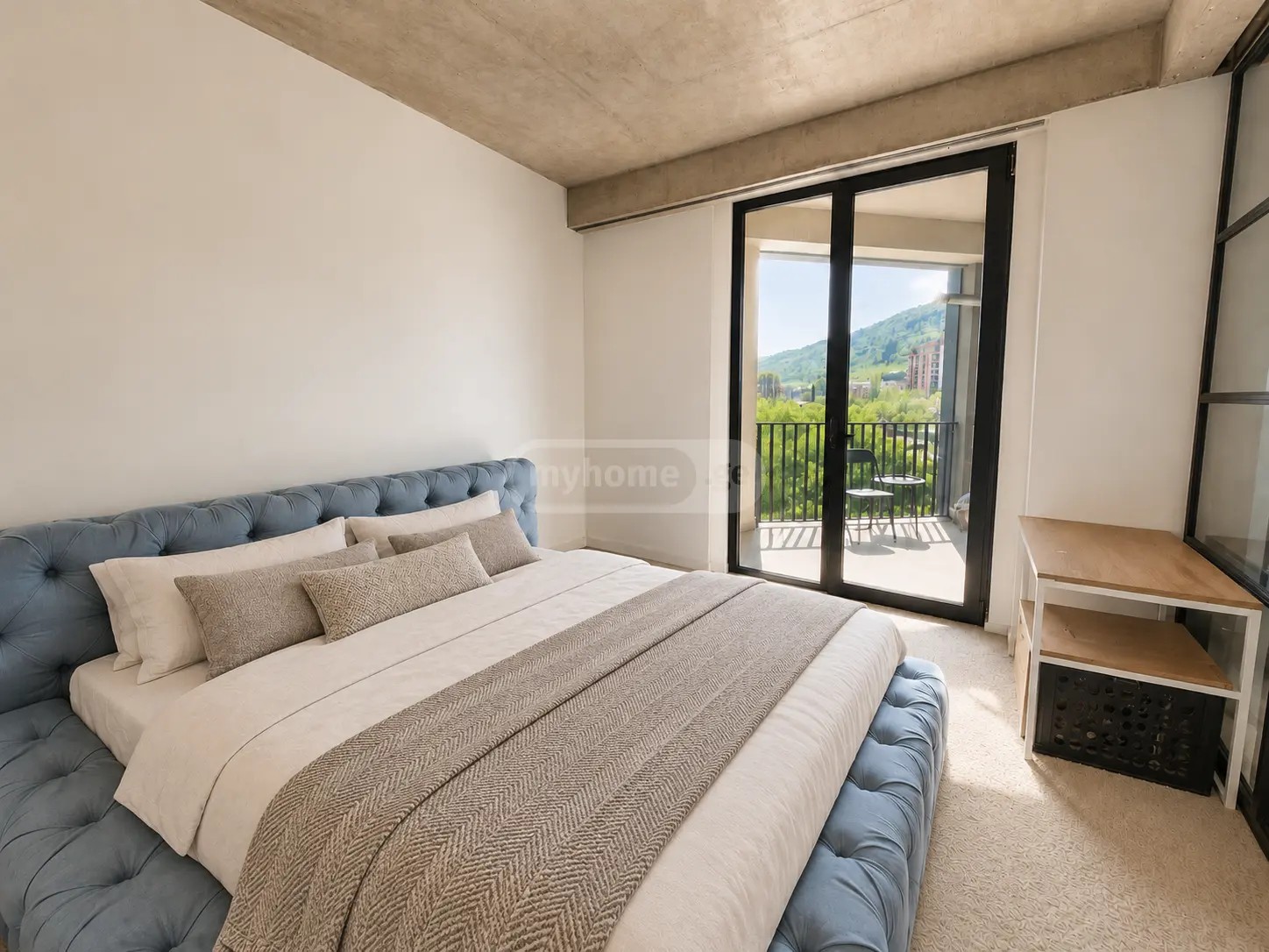ჭავჭავაძე ი. გამზირი  - 3 rooms