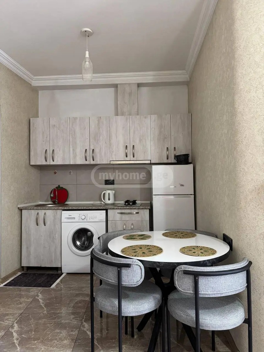 ბაგრატიონის ქუჩა 24 - 2 rooms