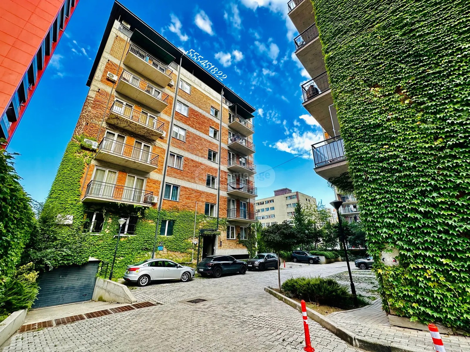 პოლიტკოვსკაია ა. ქ. (ჯიქია) 3 - 2 rooms