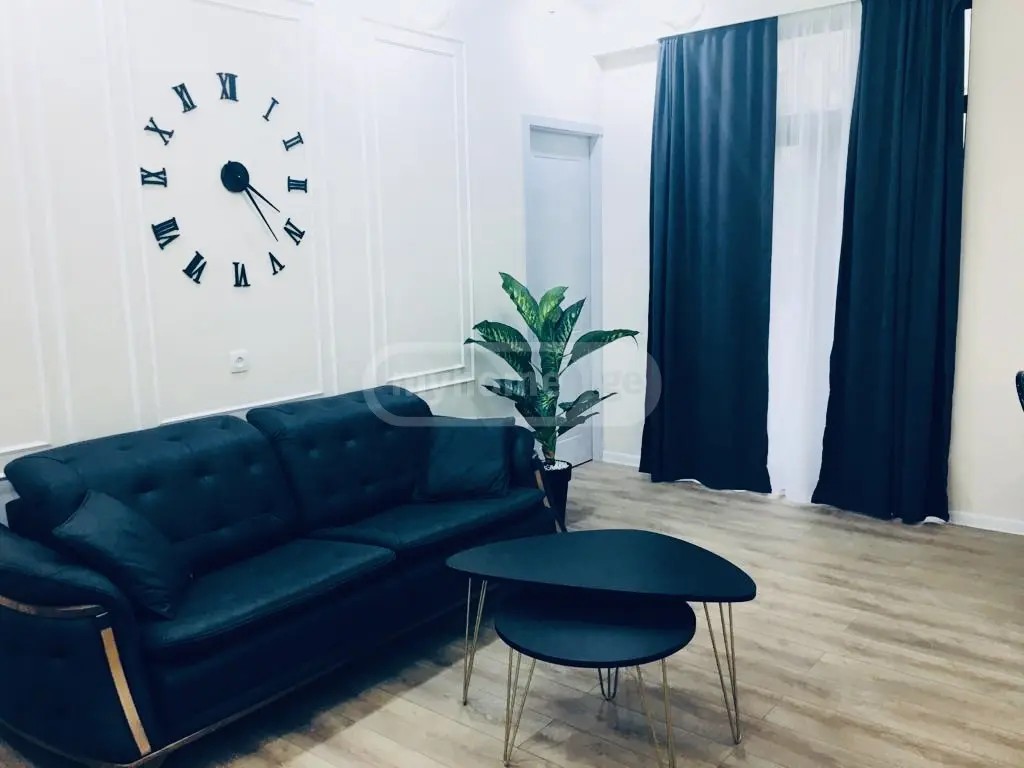 ნუცუბიძის ქ.  211 - 3 rooms