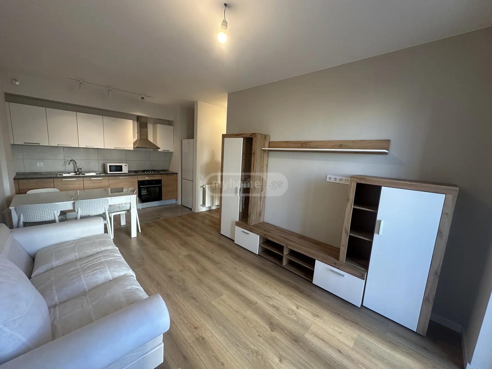 მარშალ გელოვანის გამზ. 23 - 3 rooms