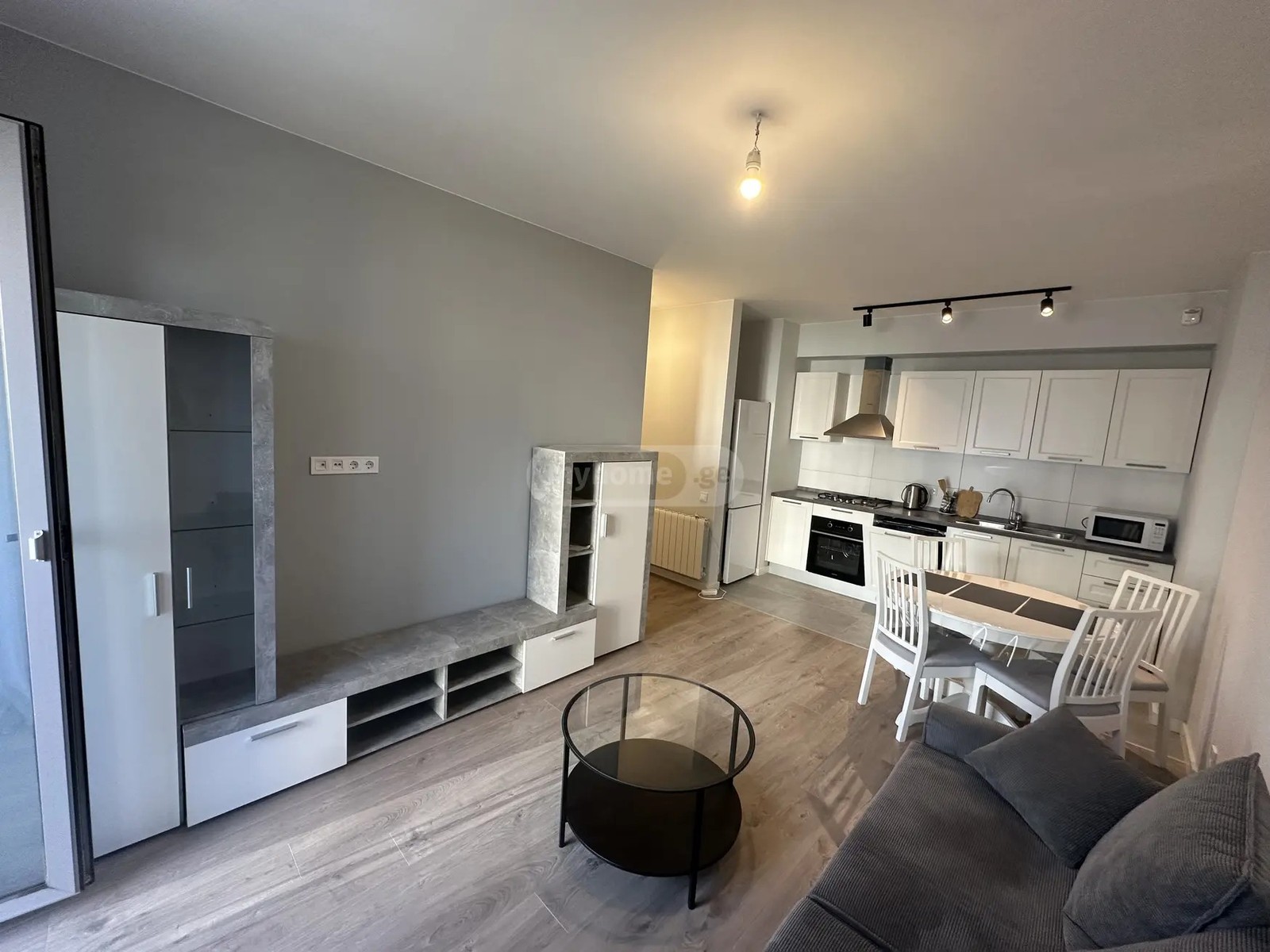 მარშალ გელოვანის გამზ. 23 - 3 rooms