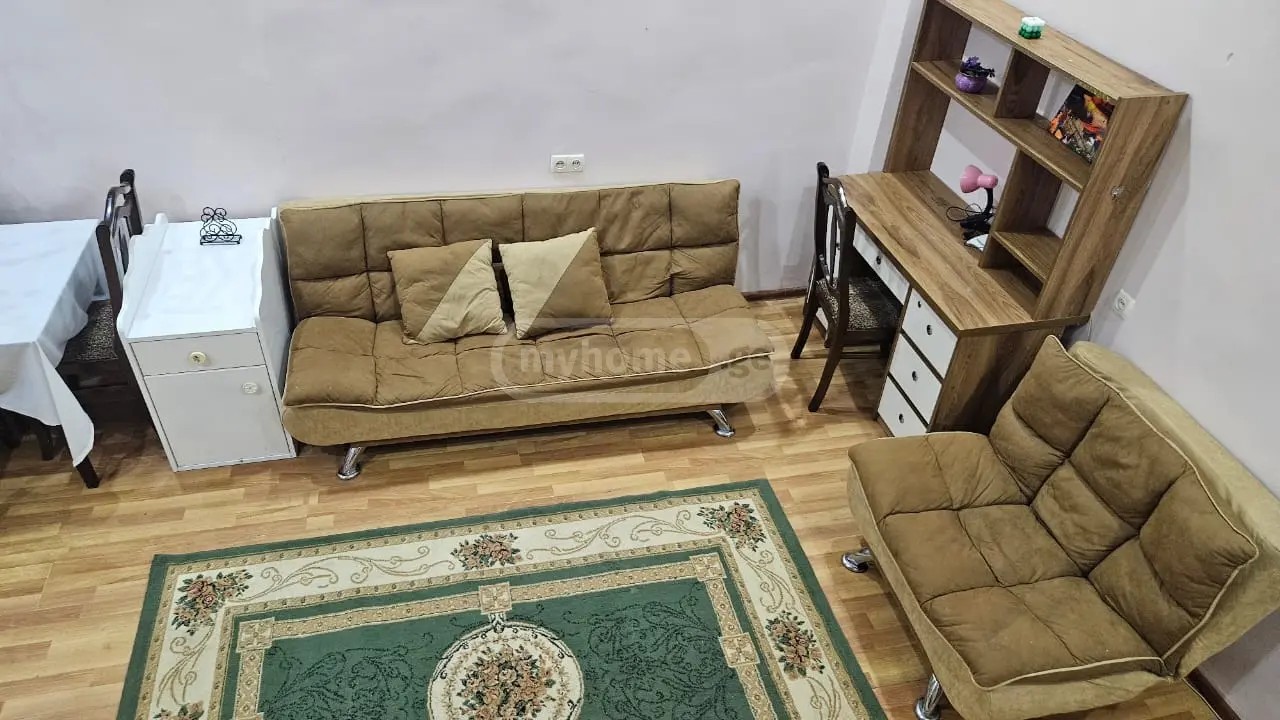 პოლიტკოვსკაია ა. ქ. (ჯიქია) 8დ - 2 rooms