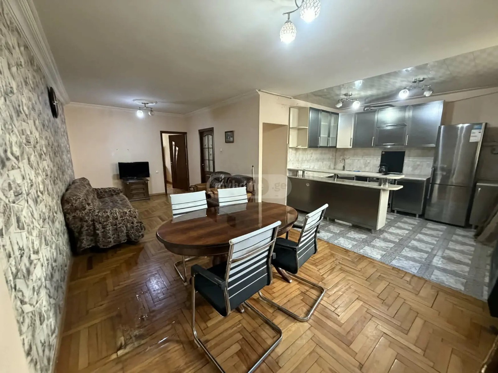 ინასარიძის ქ. 4 - 3 rooms