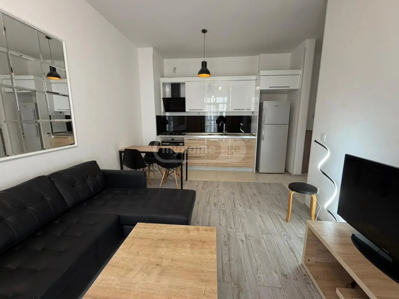 ბობ უოლშის ქუჩა  - 3 rooms