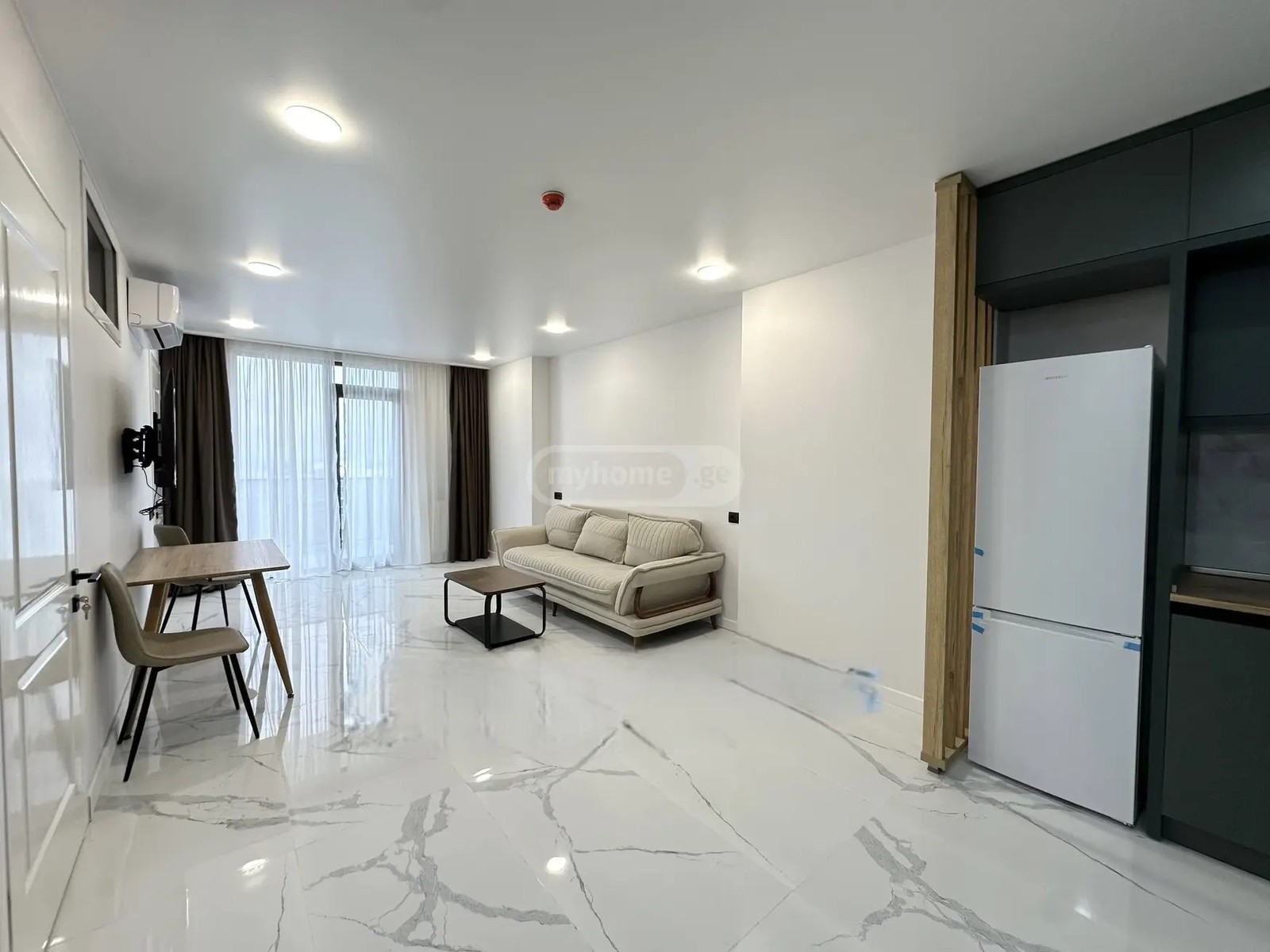ლორთქიფანიძე გრ. ქ. 24 - 3 rooms