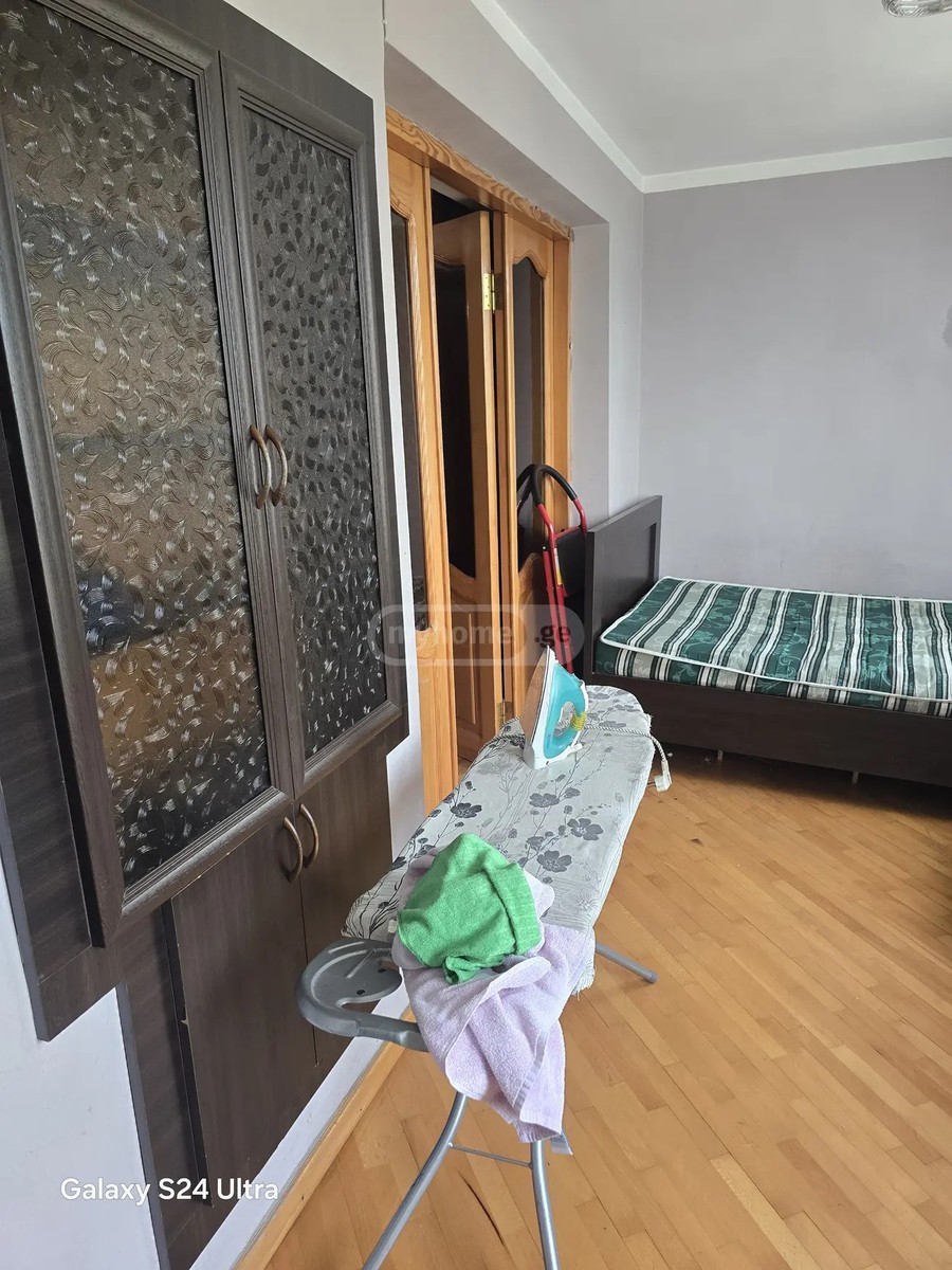 ჭავჭავაძის გამზ. 27 - 2 rooms