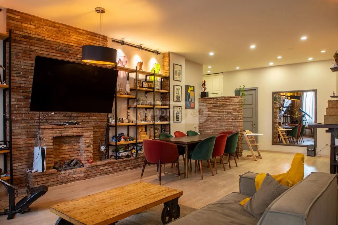შატბერაშვილის ქ. 12 - 4 rooms