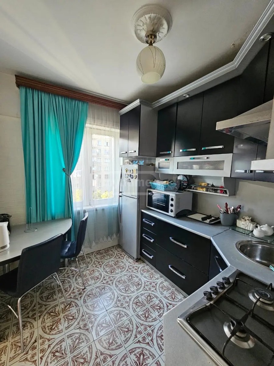 ჭავჭავაძე ზ. ქ. 4 - 3 rooms
