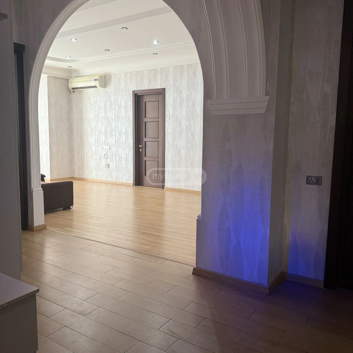 ნავთლუღის ქ.  - 4 rooms
