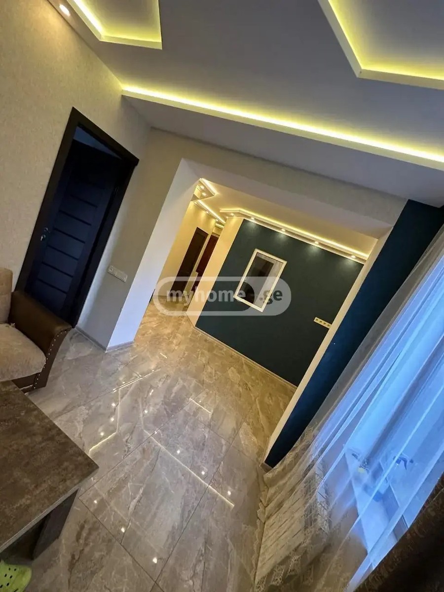 მუჯირიშვილის ქ. 12 - 4 rooms