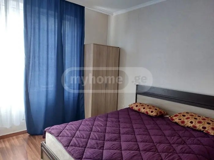 აღმაშენებლის ქ.  - 3 rooms