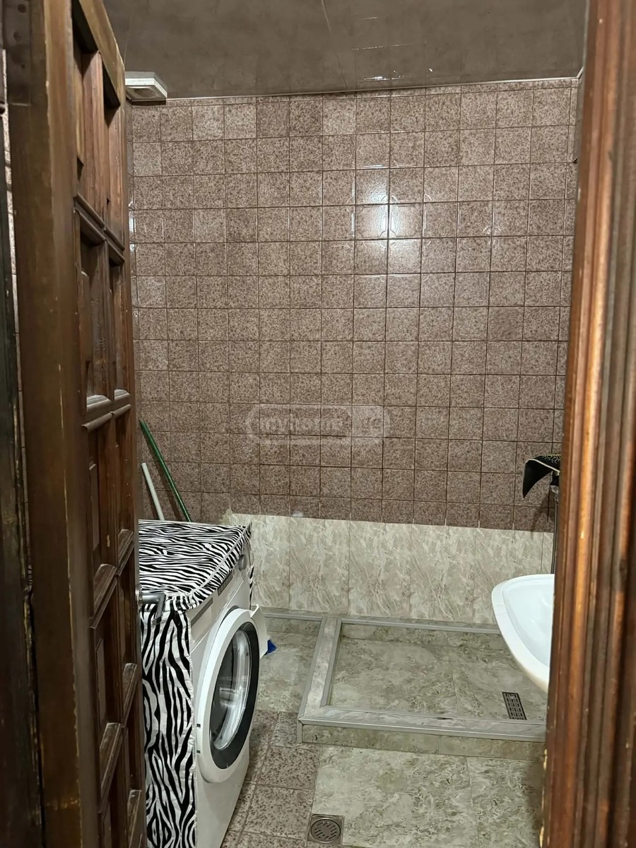 ფიროსმანი ნ. ქ.  - 4 rooms