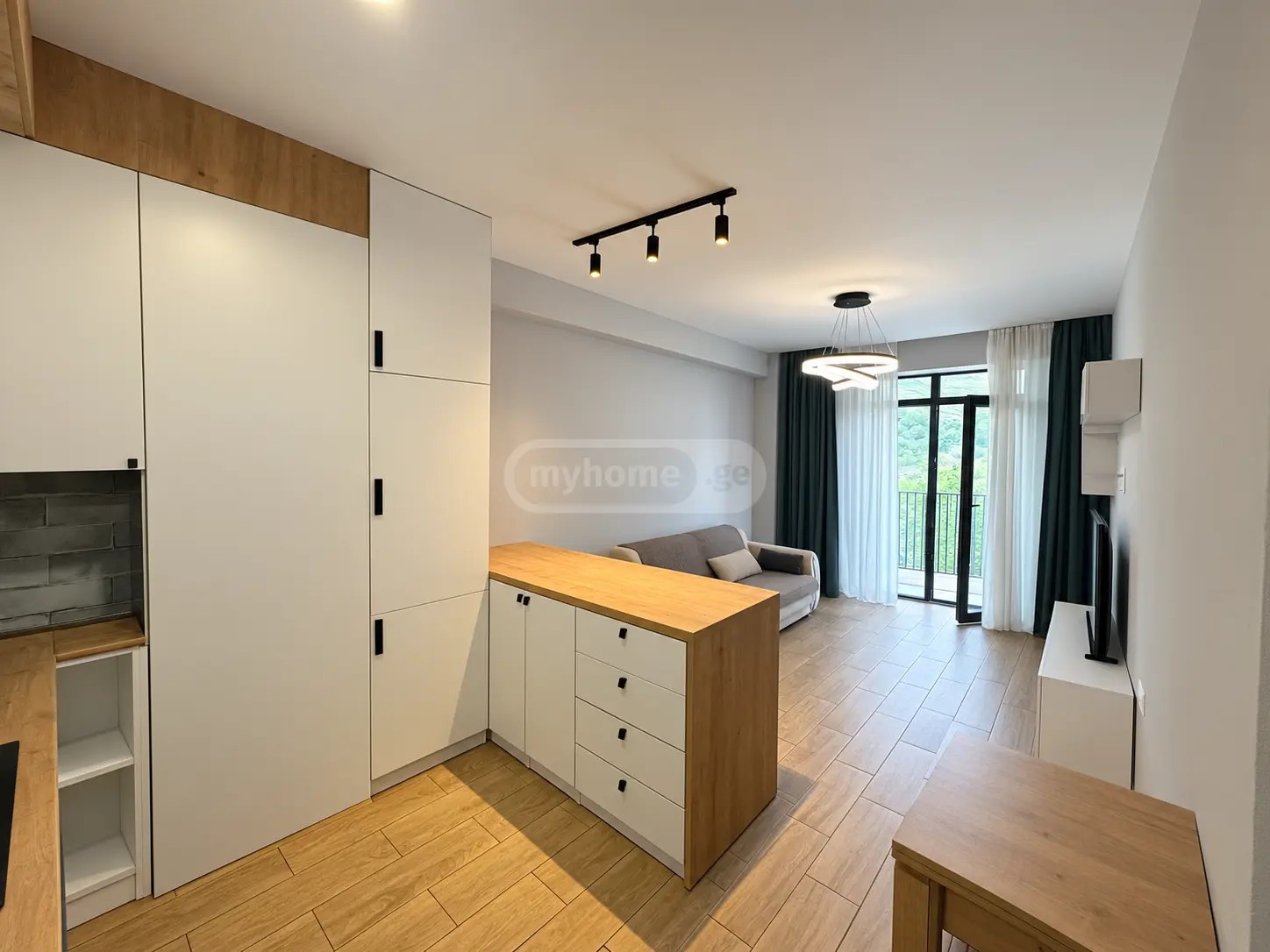 ვარაზი ა. ქ. 28ა - 2 rooms