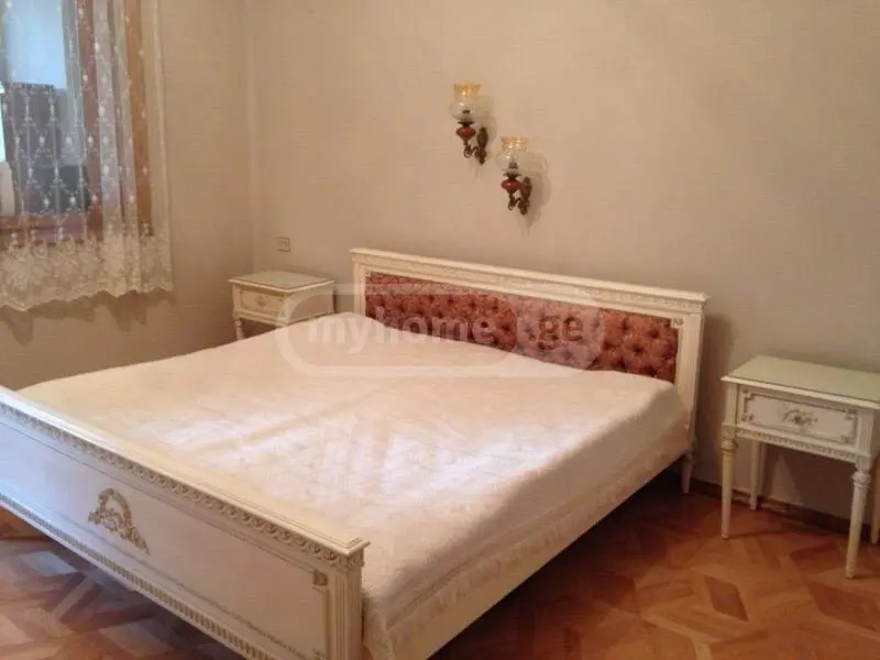 კოსტავა მ. ქ.  - 3 rooms