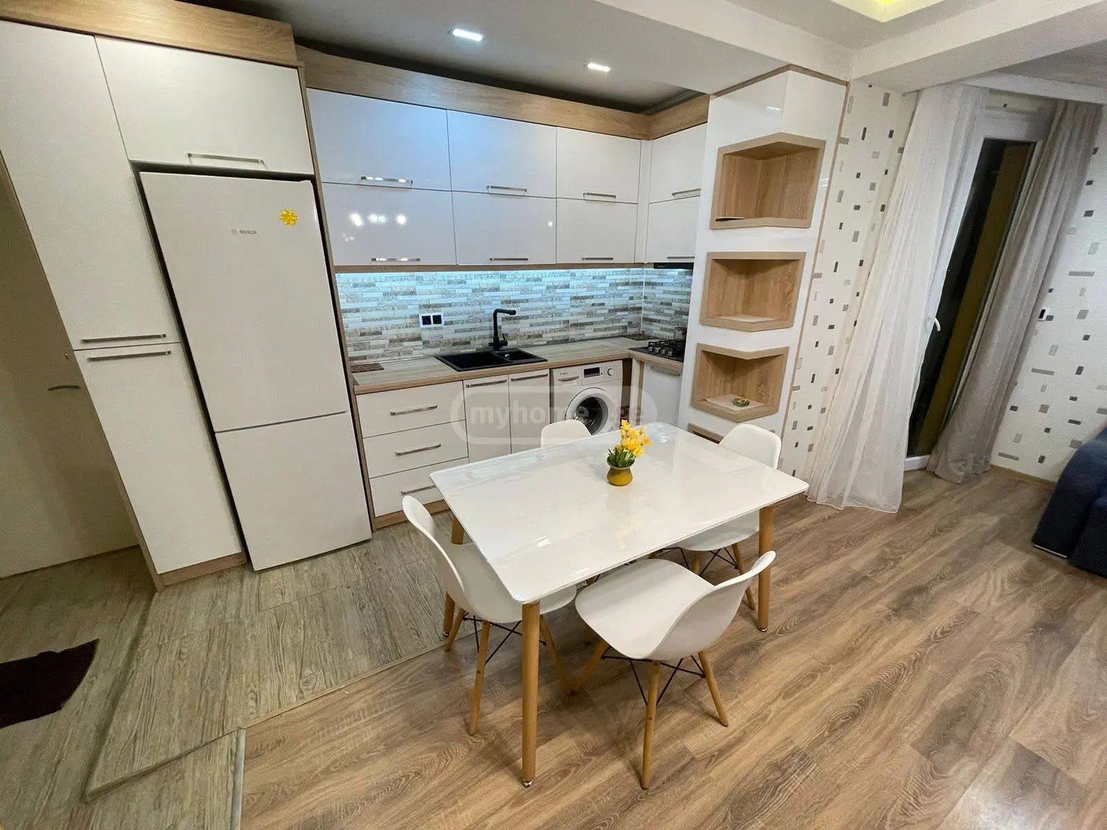 კოსტავა მ. ქ.  - 3 rooms