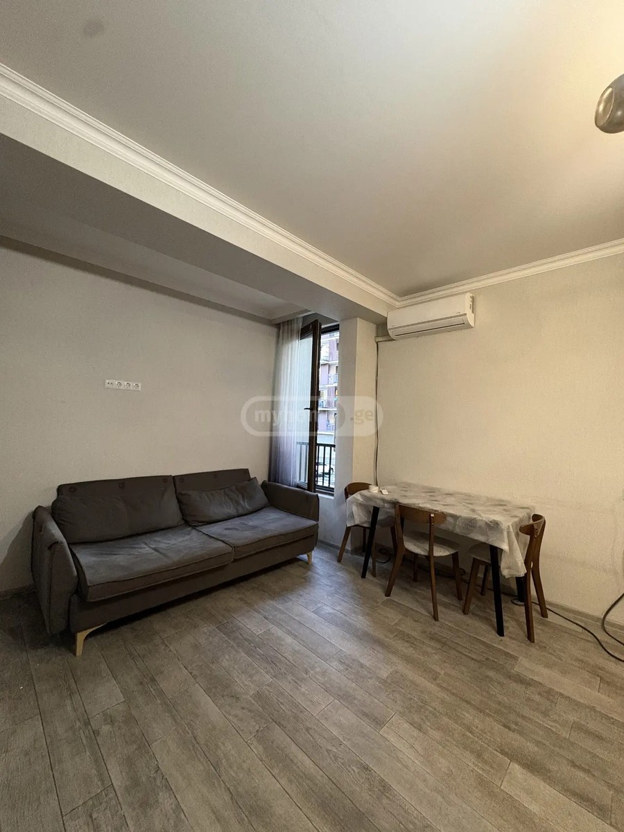 ჭყონდიდელის ქ. 103 - 3 rooms