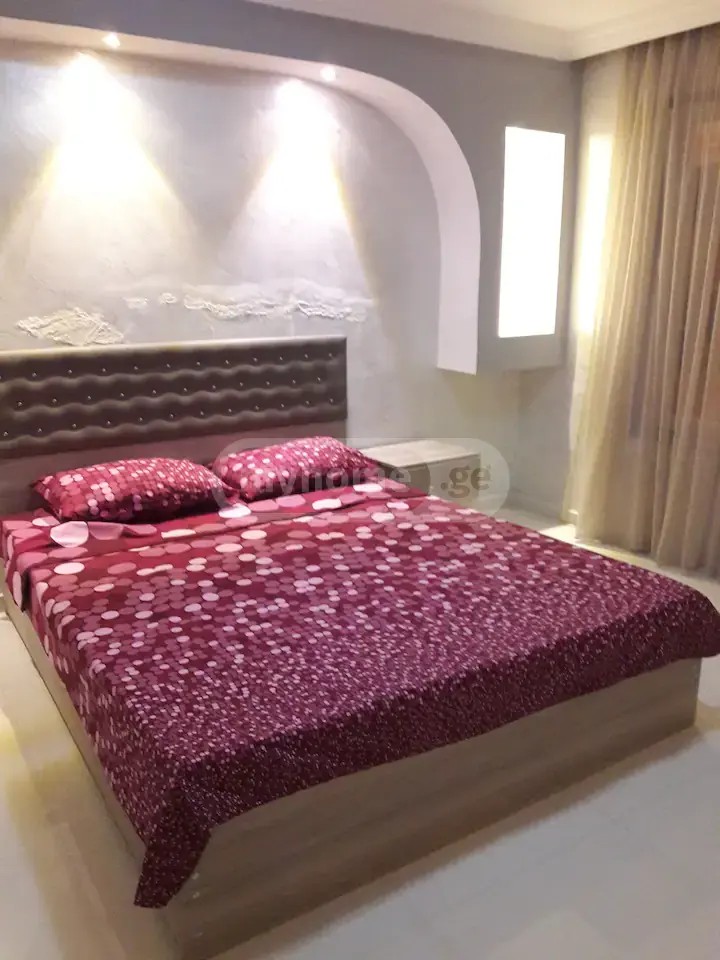 სარაჯიშვილი ვ. ქ. 11 - 3 rooms