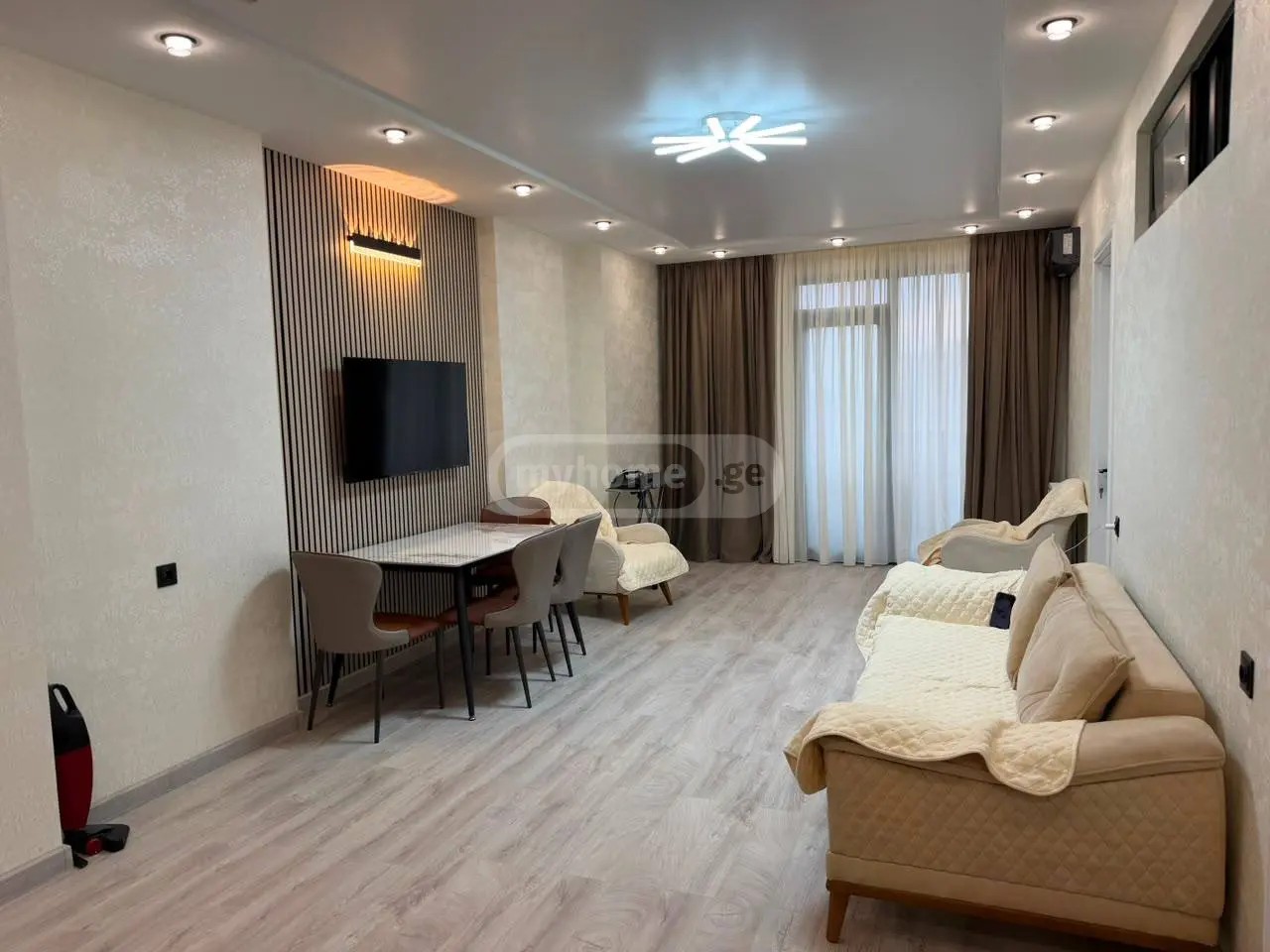 ლორთქიფანიძე გრ. ქ. 24 - 3 rooms