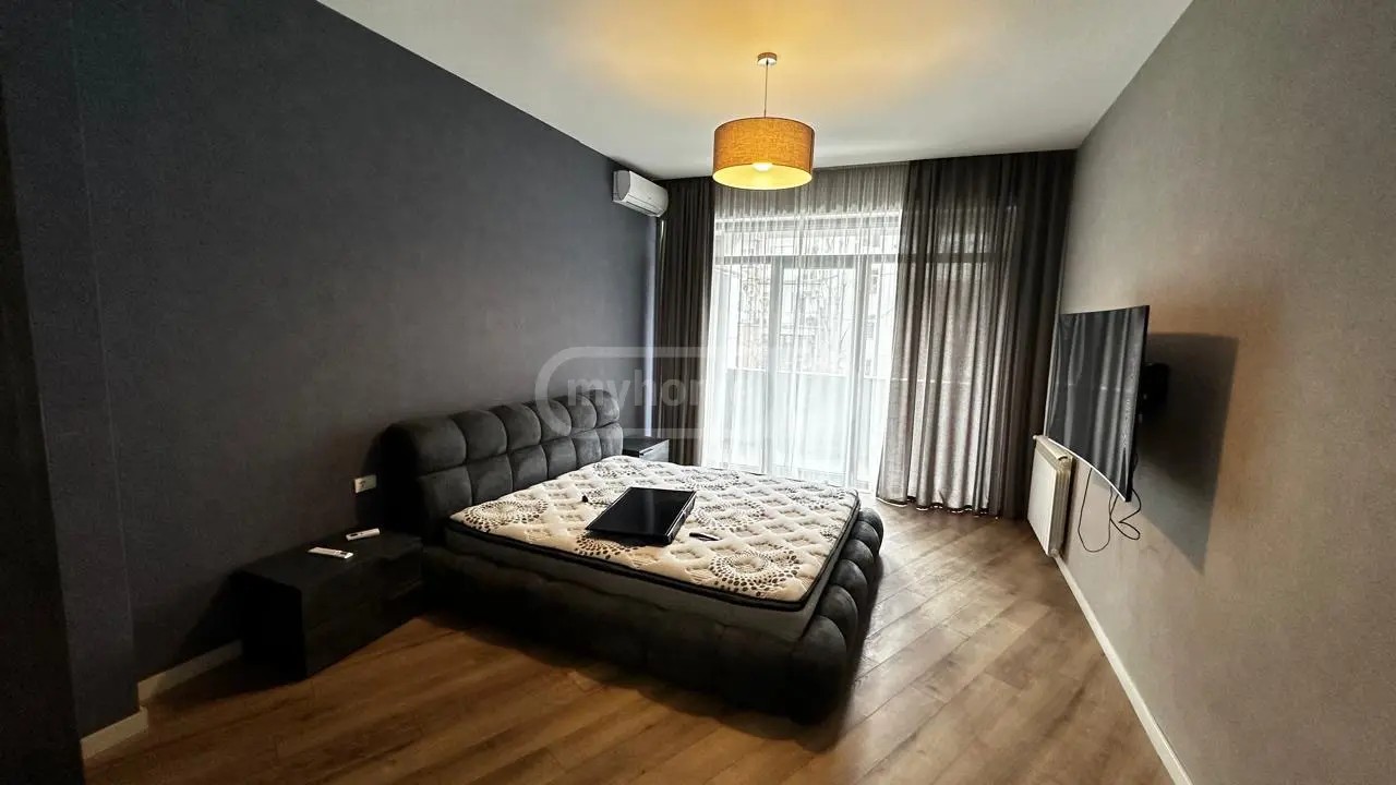 აბაშიძე ი. ქ. 70 - 5 rooms