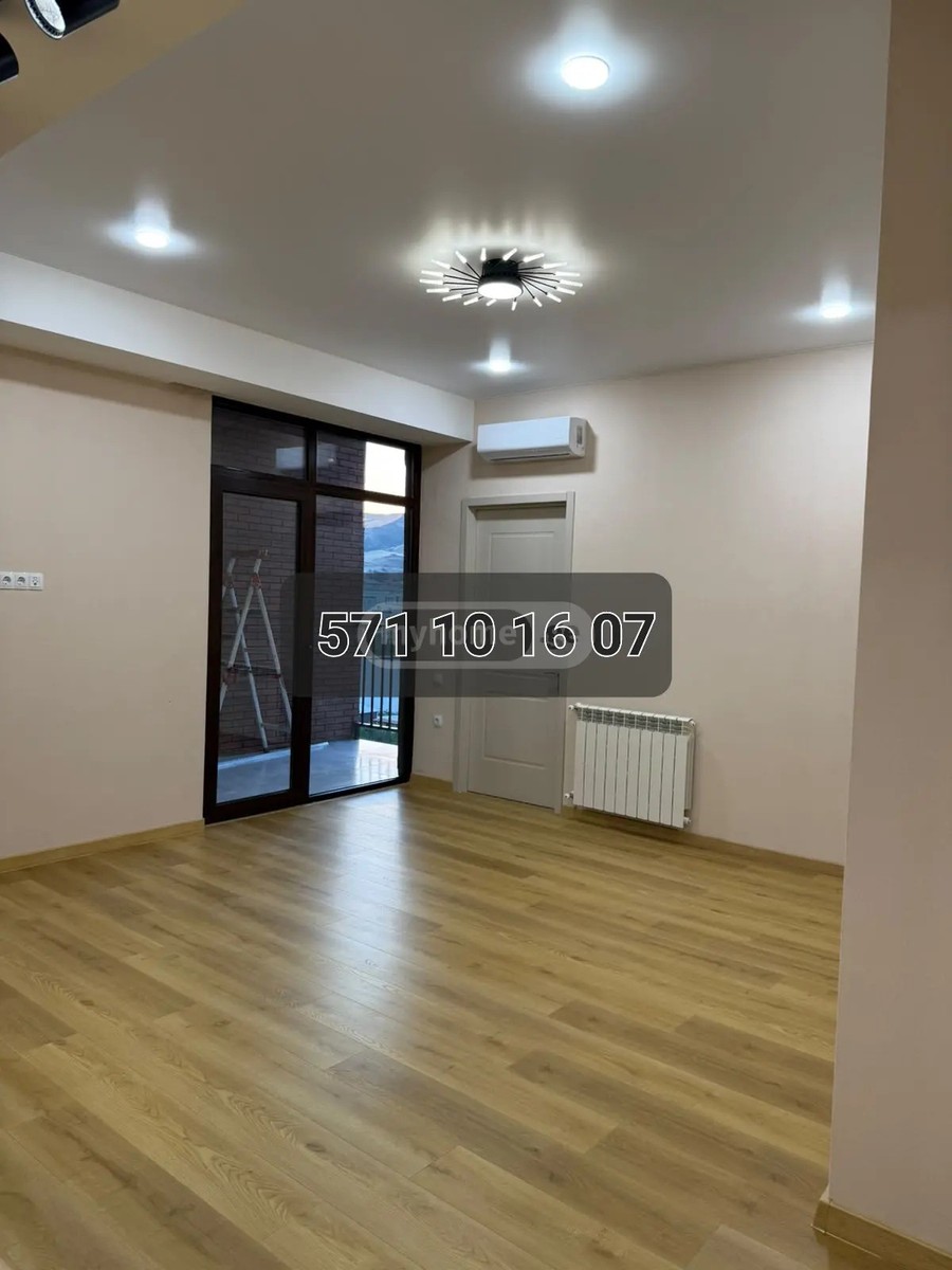 დემეტრე თავდადებულის ქუჩა 70 - 3 rooms