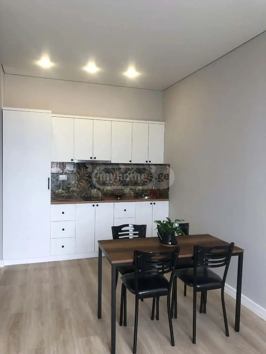 ანგისის II ჩიხი 8 - 2 rooms