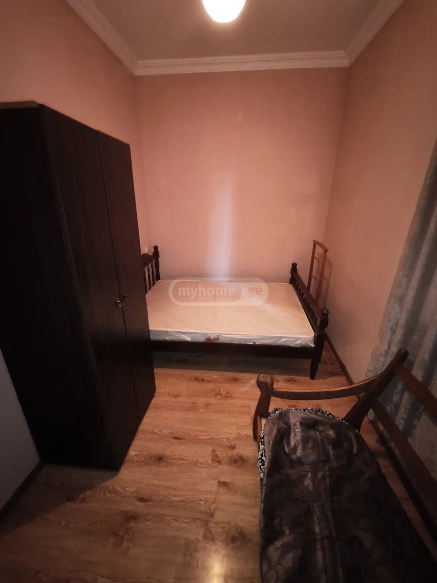 რობაქიძის ქუჩა #11 - 2 rooms