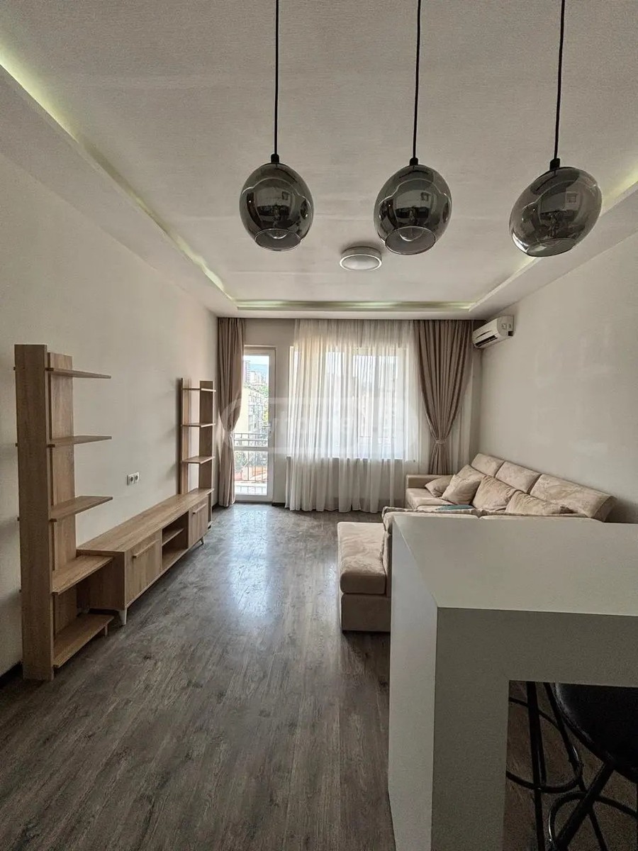 ხვიჩია ი. ქ. 15a - 3 rooms
