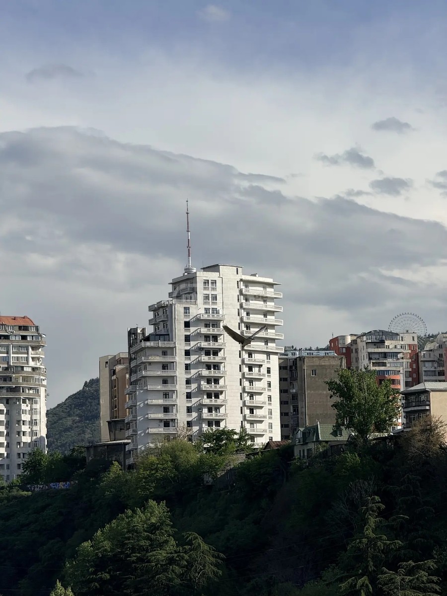 კვერნაძე ბ. ქ. 9 - 3 rooms