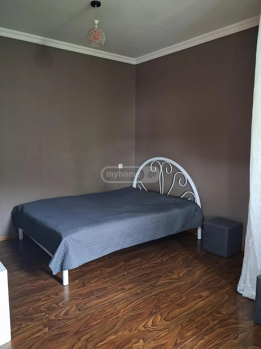 გამსახურდია ზ. ქუჩა 19 - 1 rooms