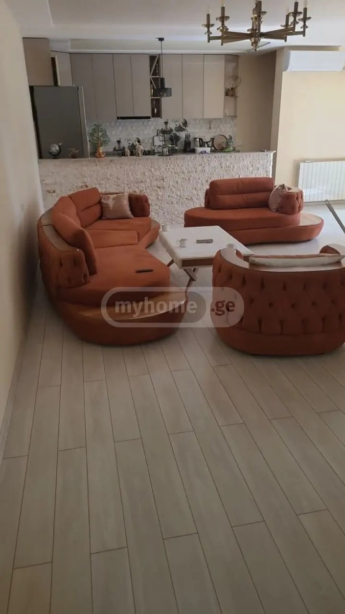 აღმაშენებლის ქ. 1 - 3 rooms