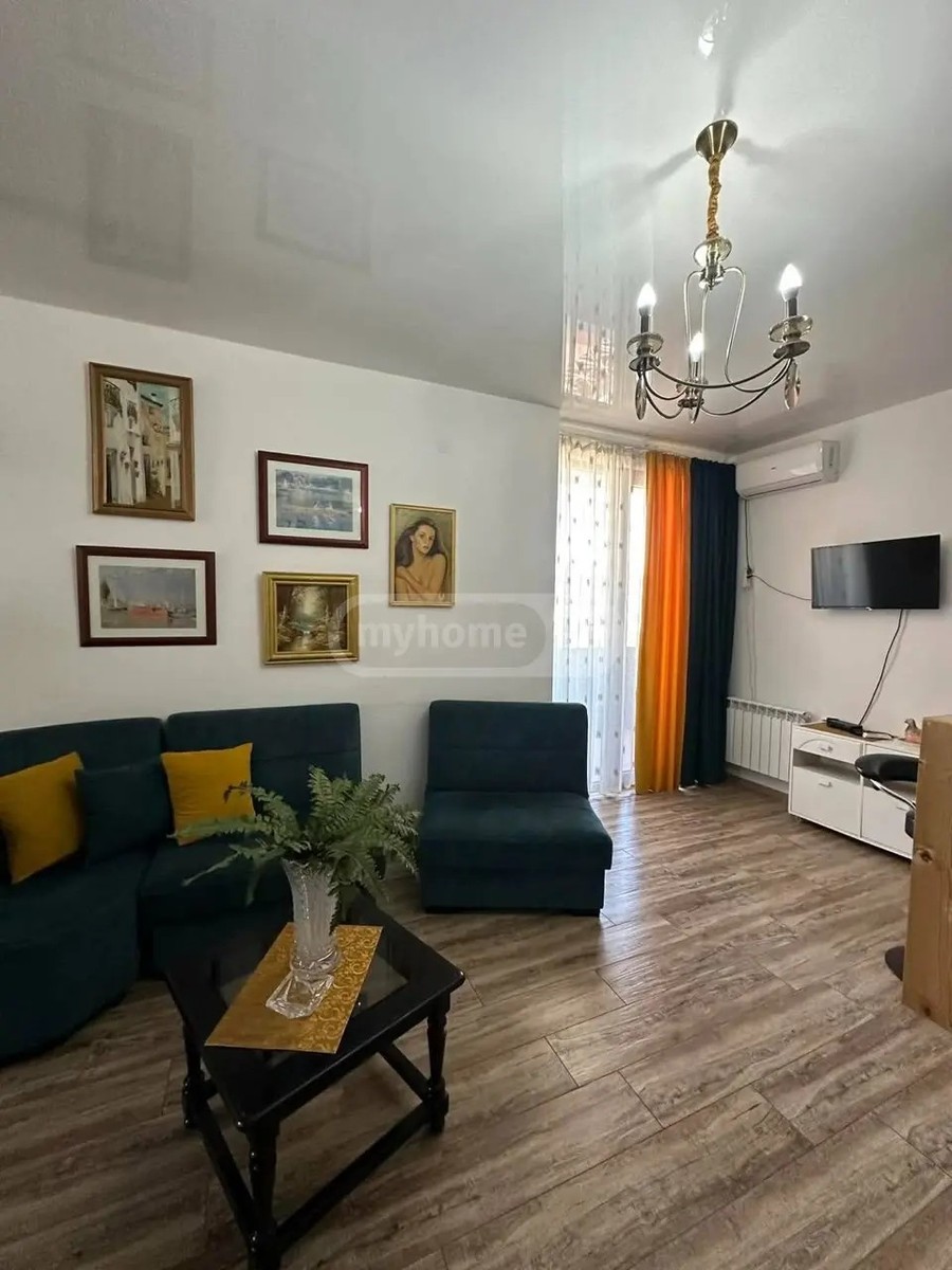 აღმაშენებლის ხეივ. 188 - 3 rooms