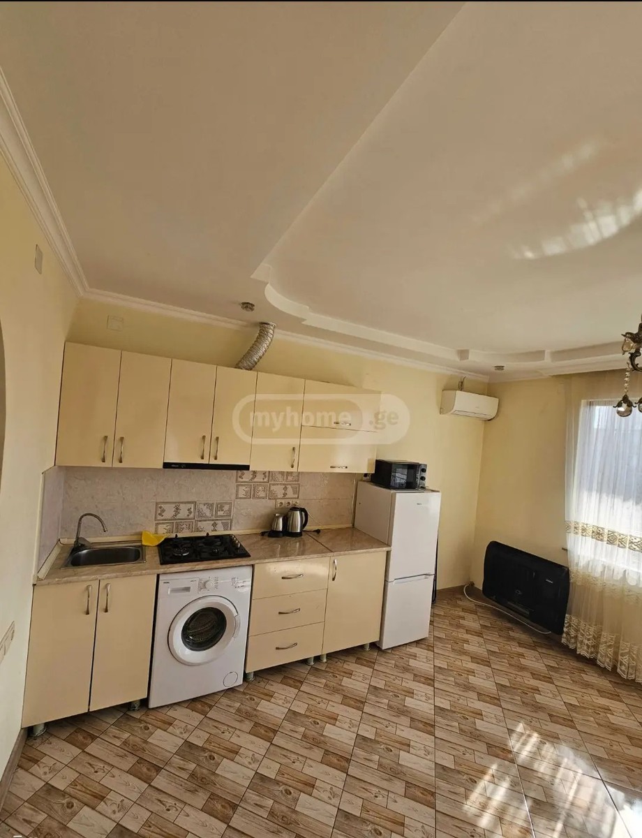 ქეთევან წამებულის ქ. 35 - 3 rooms