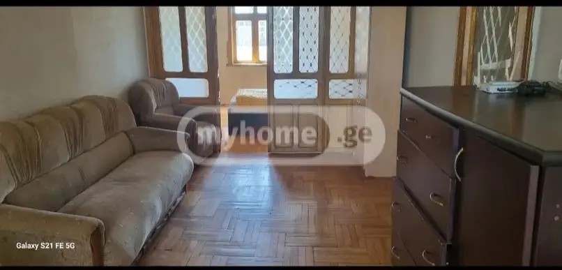 ჭავჭავაძე ზ. ქ. 8 - 4 rooms