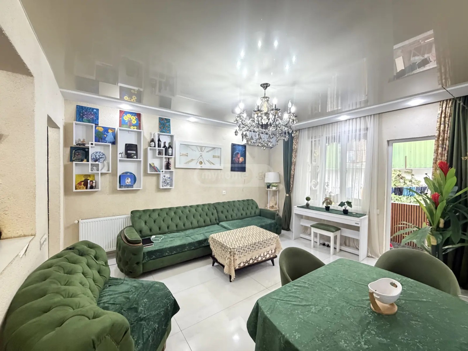 მაიაკოვსკი ვლ. ქ.  - 3 rooms