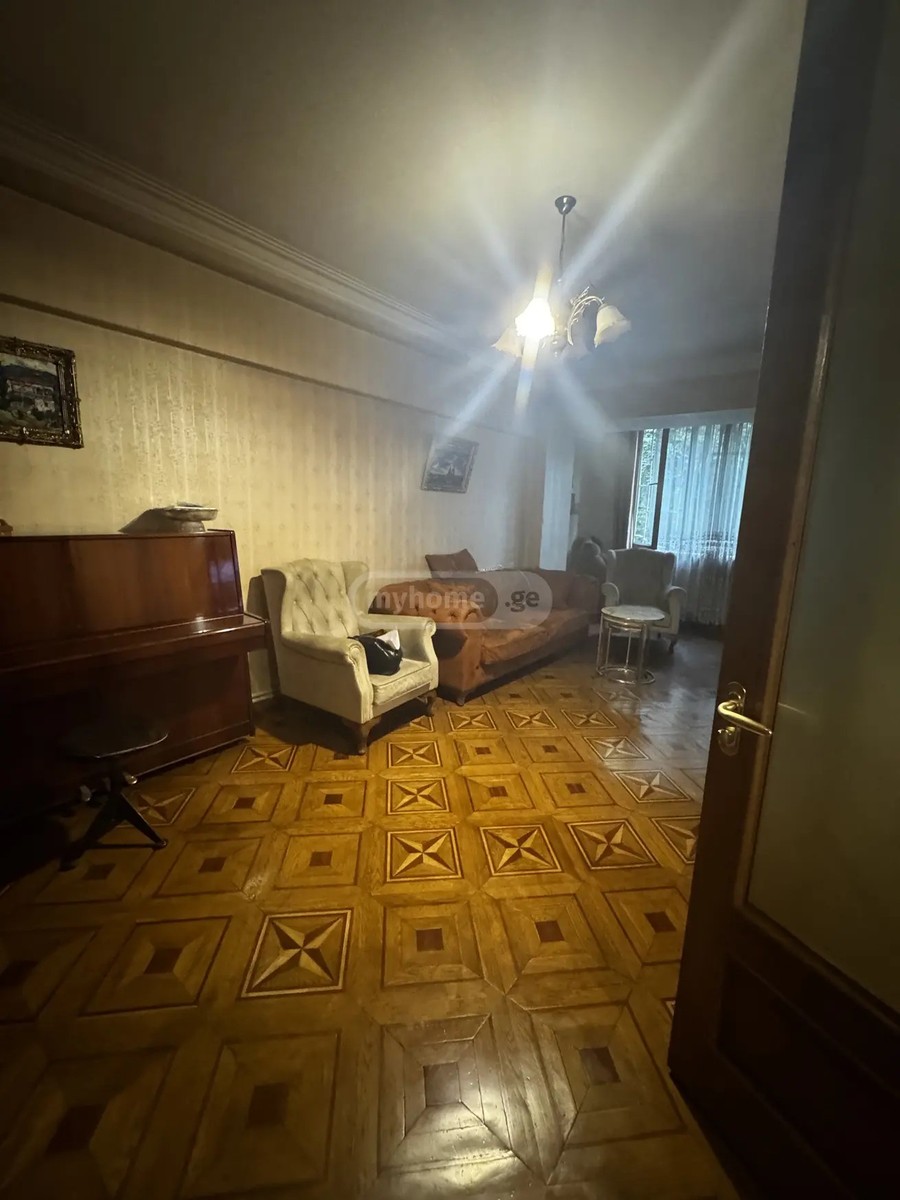 დიღმის მასივი - VI კვარტ.  - 4 rooms