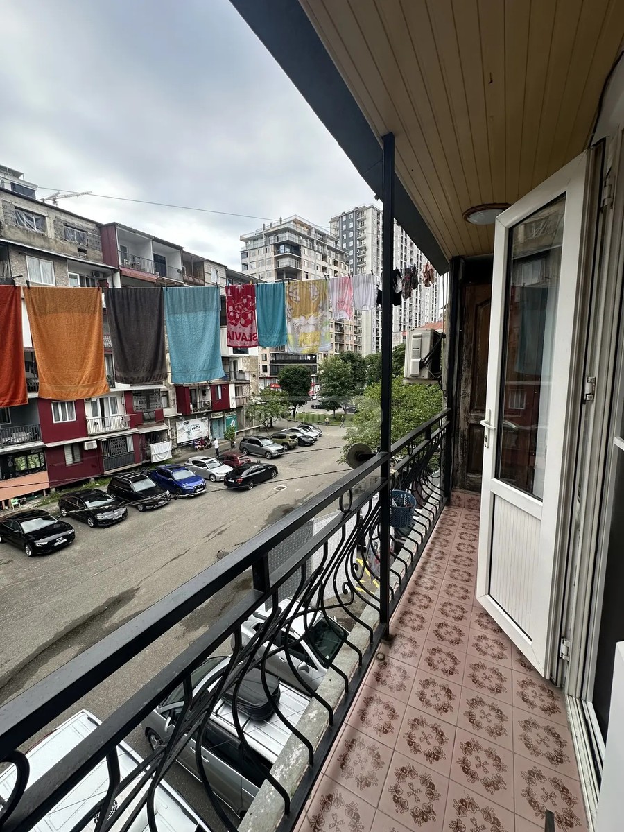 ჯავახიშვილი ი. ქ. 4 - 3 rooms