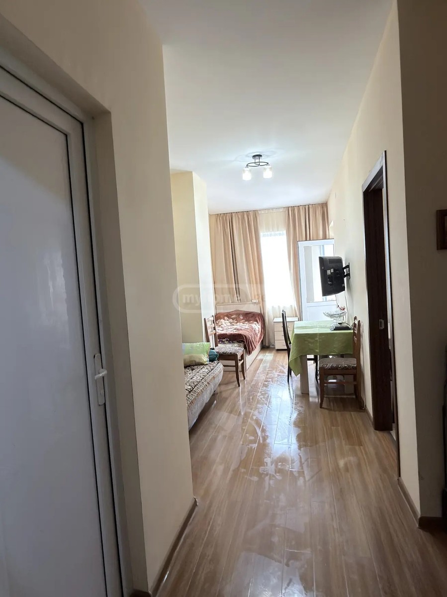 ტაბიძე გ. ქ. 38 - 1 rooms